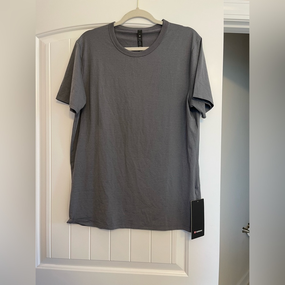Mens lululemon fundamental T